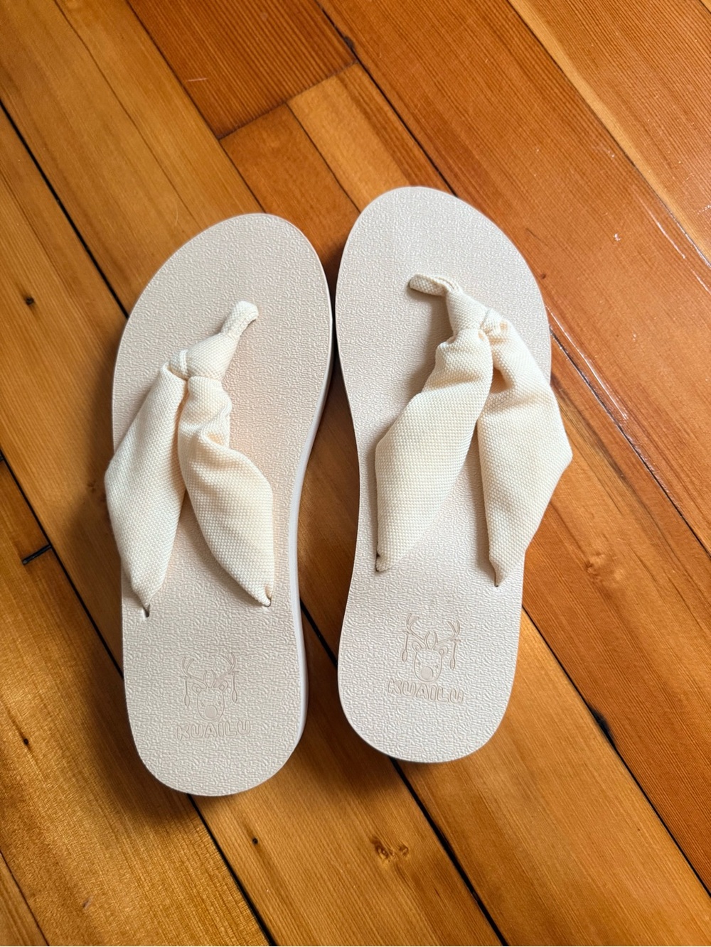 Women’s Pale Pink/Cream Knotted Fabric Flip Flop Sandals